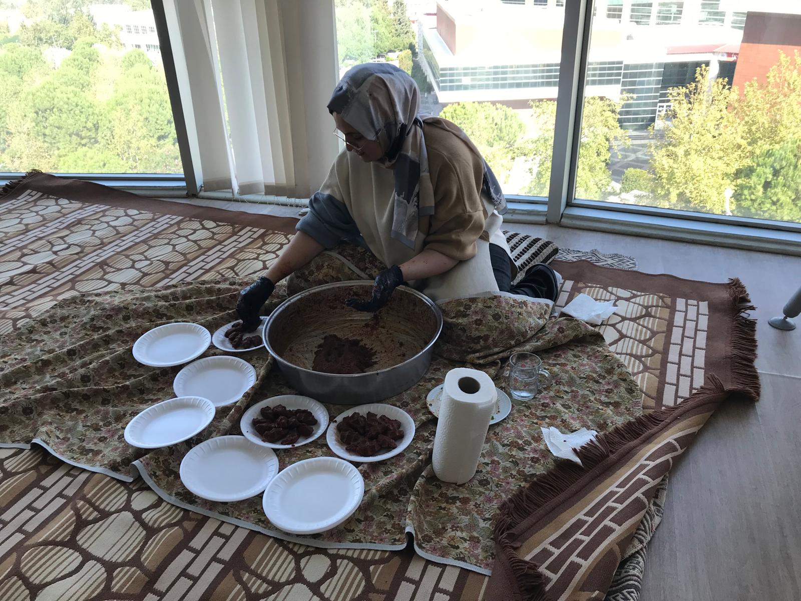 Bölümümüzde Çiğ Köfte Etkinliği Düzenlendi