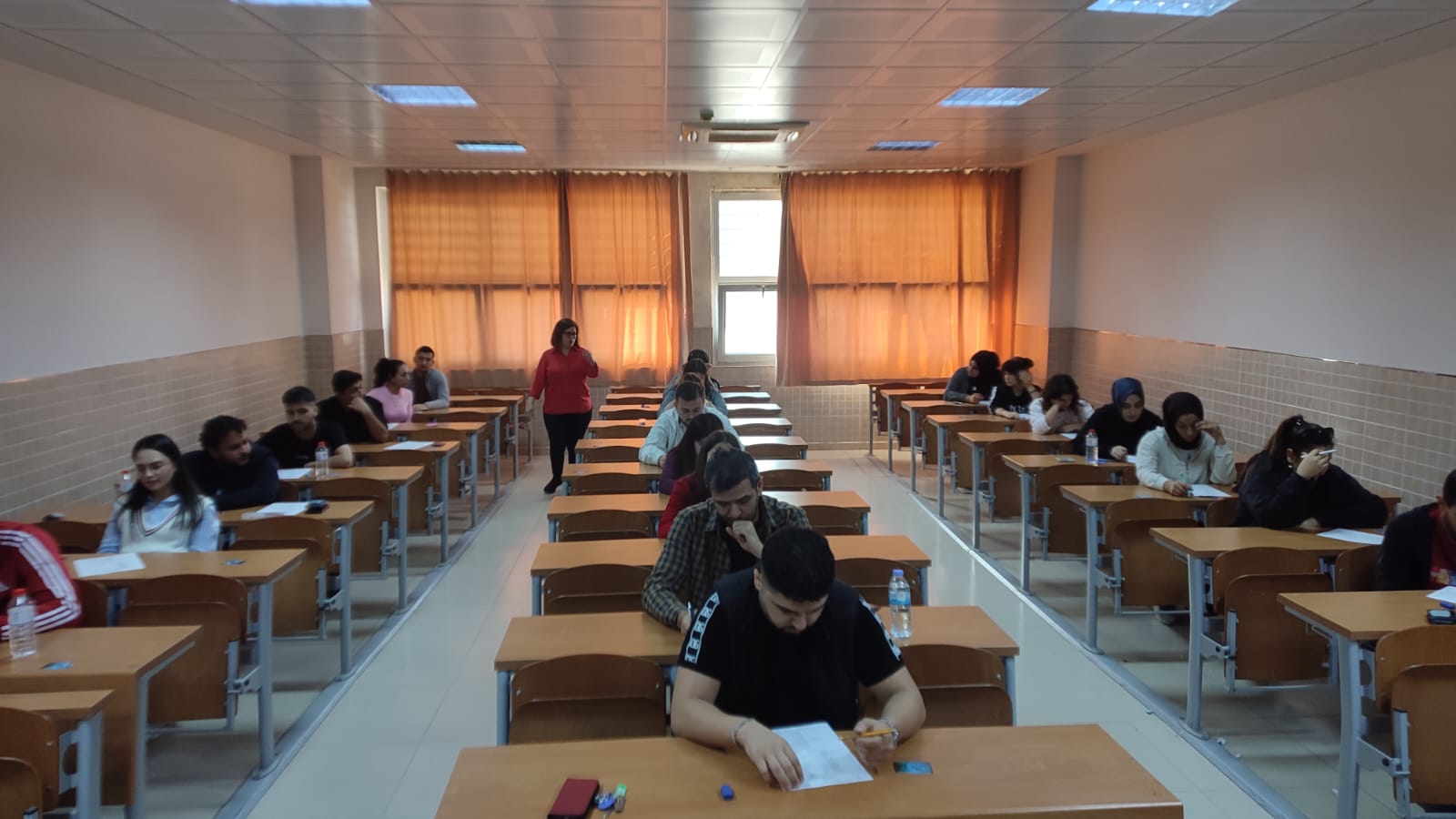 Matematik Bölümünde Ara Sınavlar Öncesi Bilgilendirme Toplantısı Gerçekleştirildi