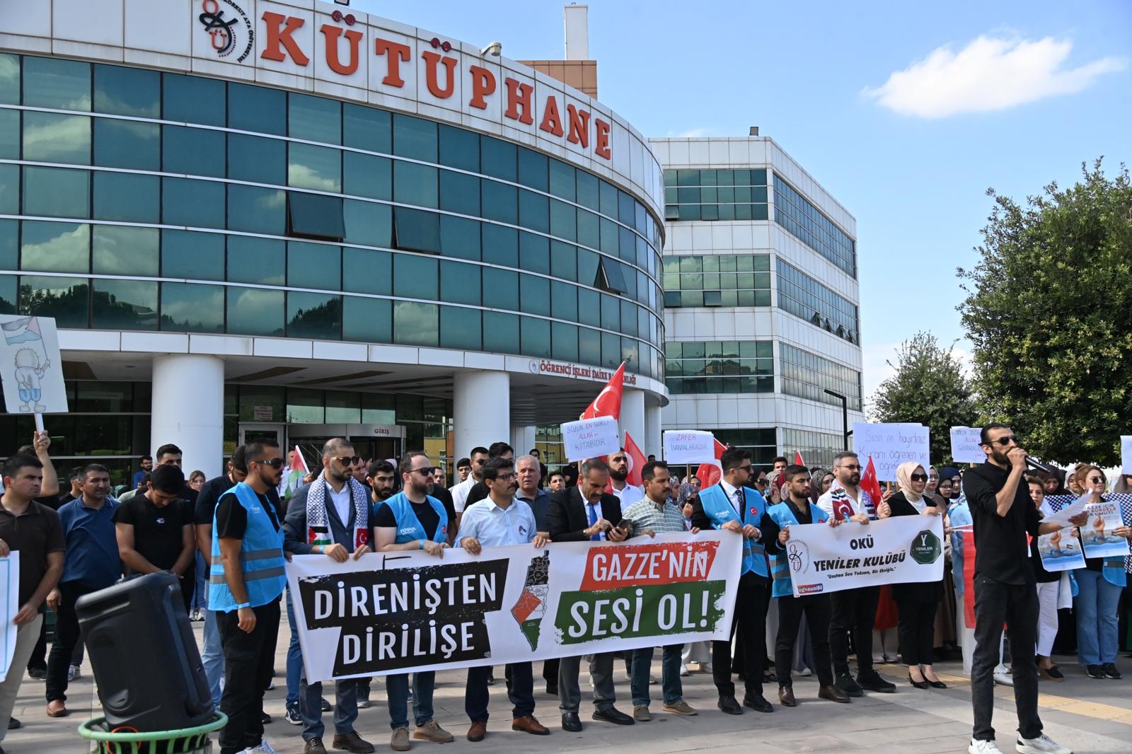 Öğrencilerimizden Filistin'e Destek Yürüyüşü