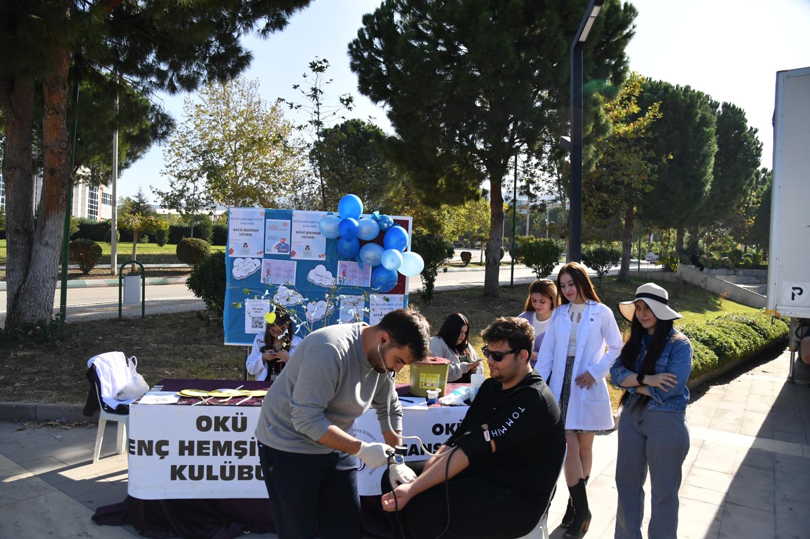 Diyabet Haftası Kapsamında Üniversitemizde Farkındalık Standı Kuruldu