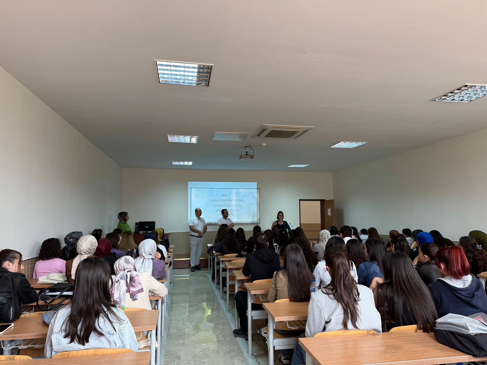 Eğitim-Öğretim Komisyonu Çalışmaları Kapsamında Ara Sınav Toplantısı Gerçekleştirildi