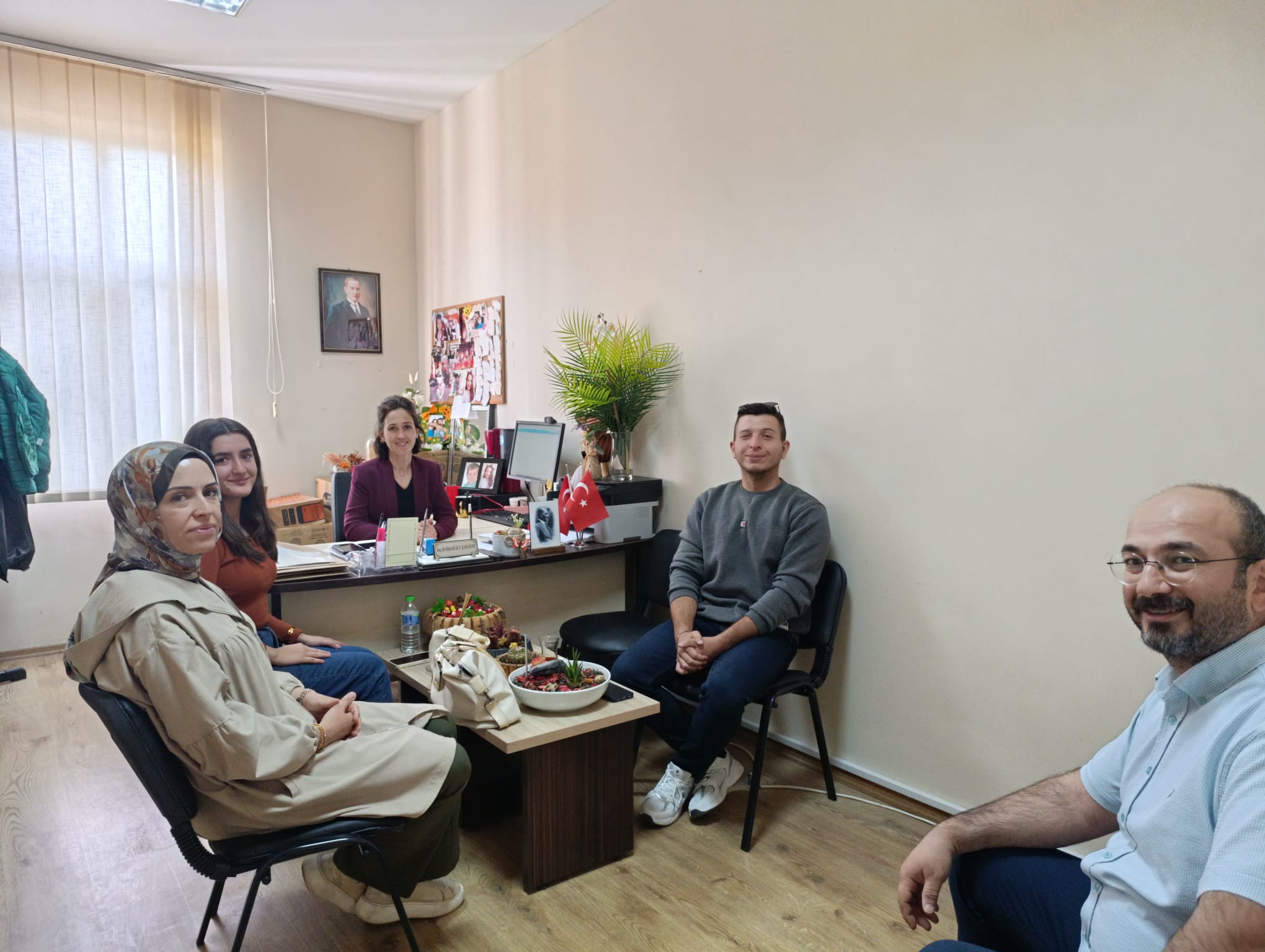 Mezun Takip ve Mezuniyet Komisyonu Çalışmaları Kapsamında Mezun Görüşmesi Gerçekleştirildi