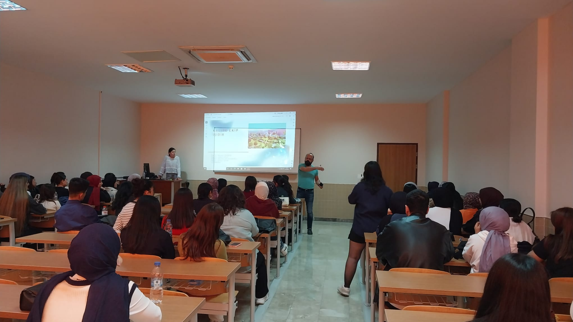 Sosyal Hizmet Bölümü Öğrencilerine KAP Süreci Hakkında Bilgilendirme Yapıldı