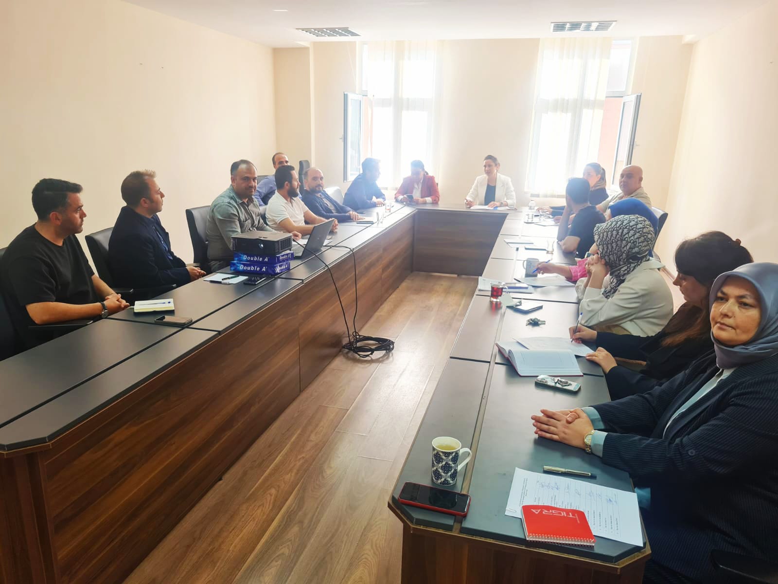 YÜKSEKOKULUMUZ KALİTE KOMİSYONU VE ALT KOMİSYONLARI DEĞERLENDİRME TOPLANTISI DÜZENLENDİ