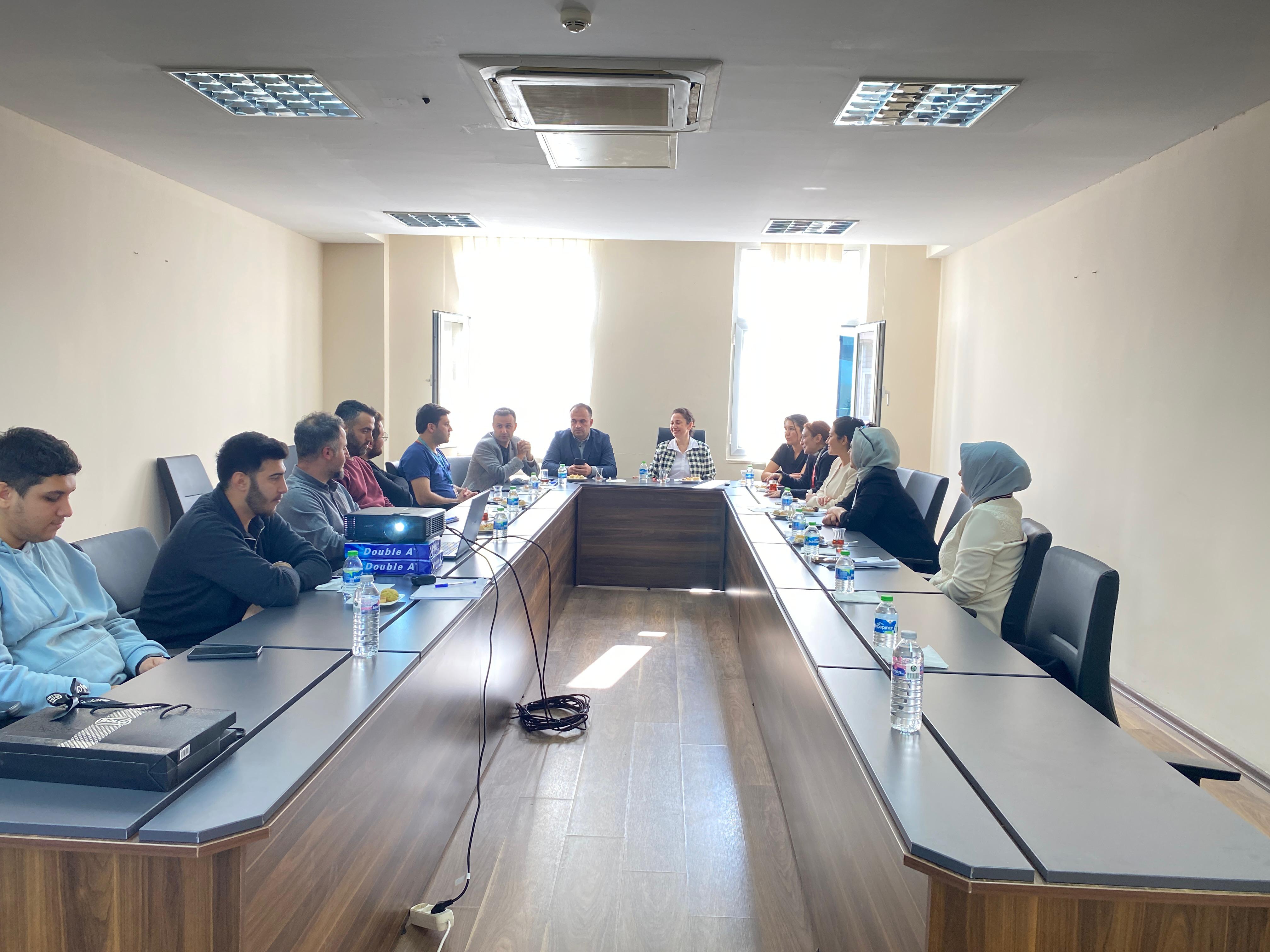 Yaşlı Bakım Programı 2025-26 Güz Dönemi Bölüm Danışma Kurulu Toplantısını Gerçekleştirdi