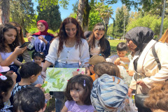 ANAOKULU ÖĞRENCİLERİNİN OYUN VE GERÇEKLİK KULÜBÜ ÖĞRENCİLERİYLE KAMPÜSTEKİ KEŞİF HEYECANI