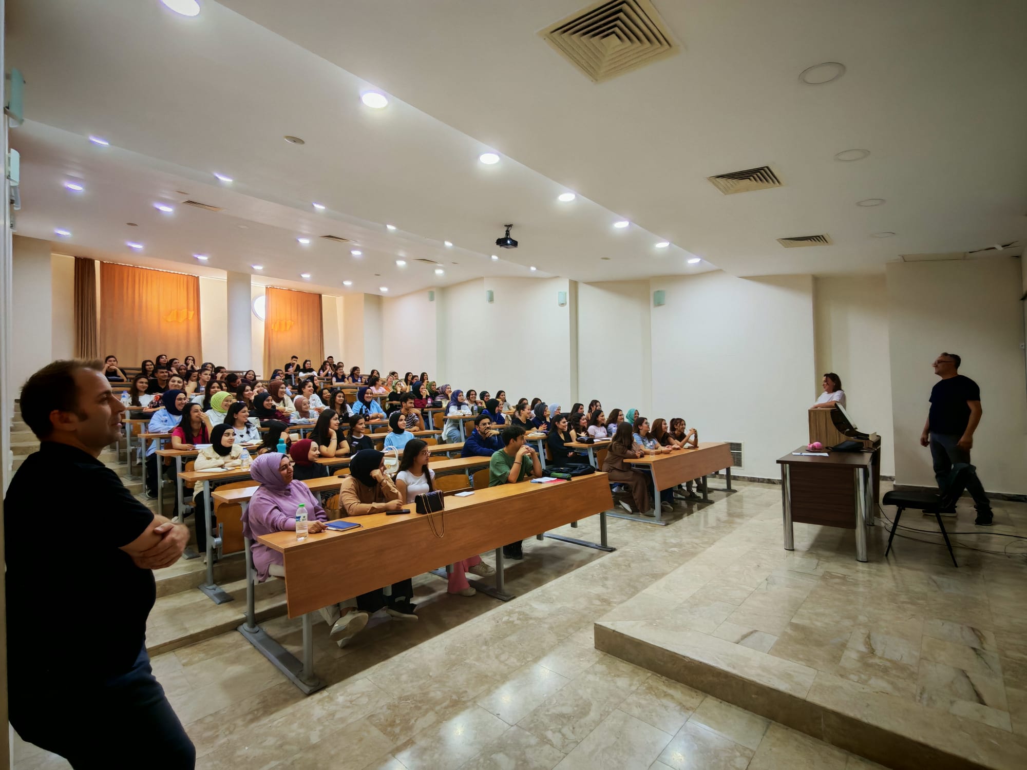 BÖLÜMÜMÜZDE 1. SINIFLARA YÖNELİK ORYANTASYON PROGRAMI DÜZENLENDİ